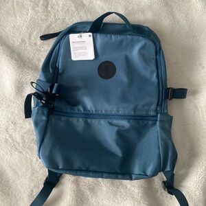 Lululemon blue new crew backpack 📚